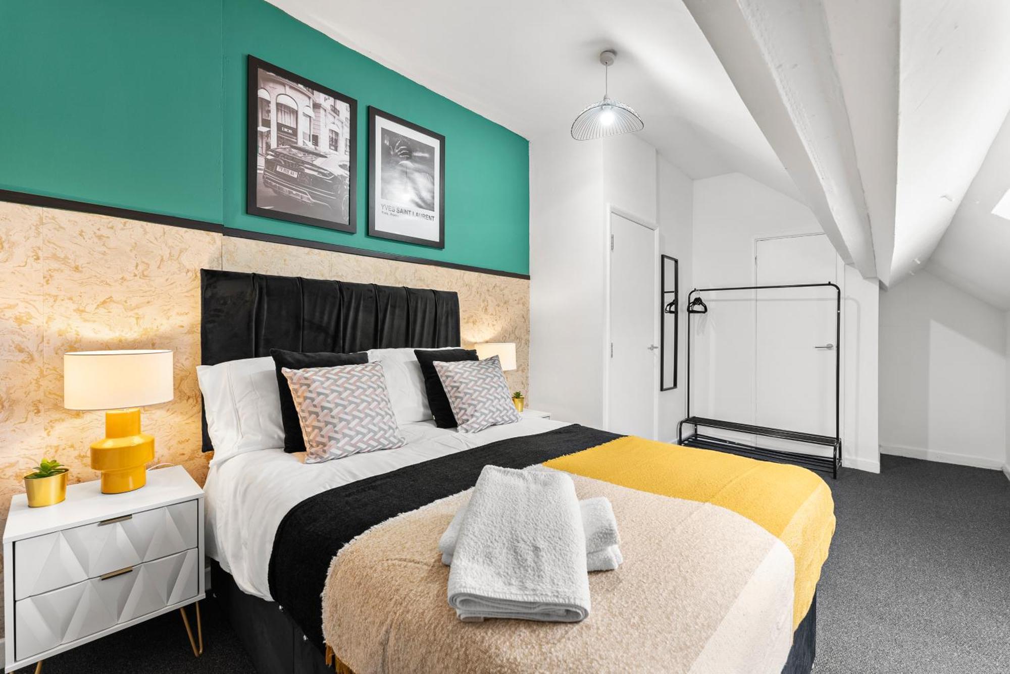 20 Percent Off! Stylish Sheffield Abode Sleeps 12 Apartamento Exterior foto