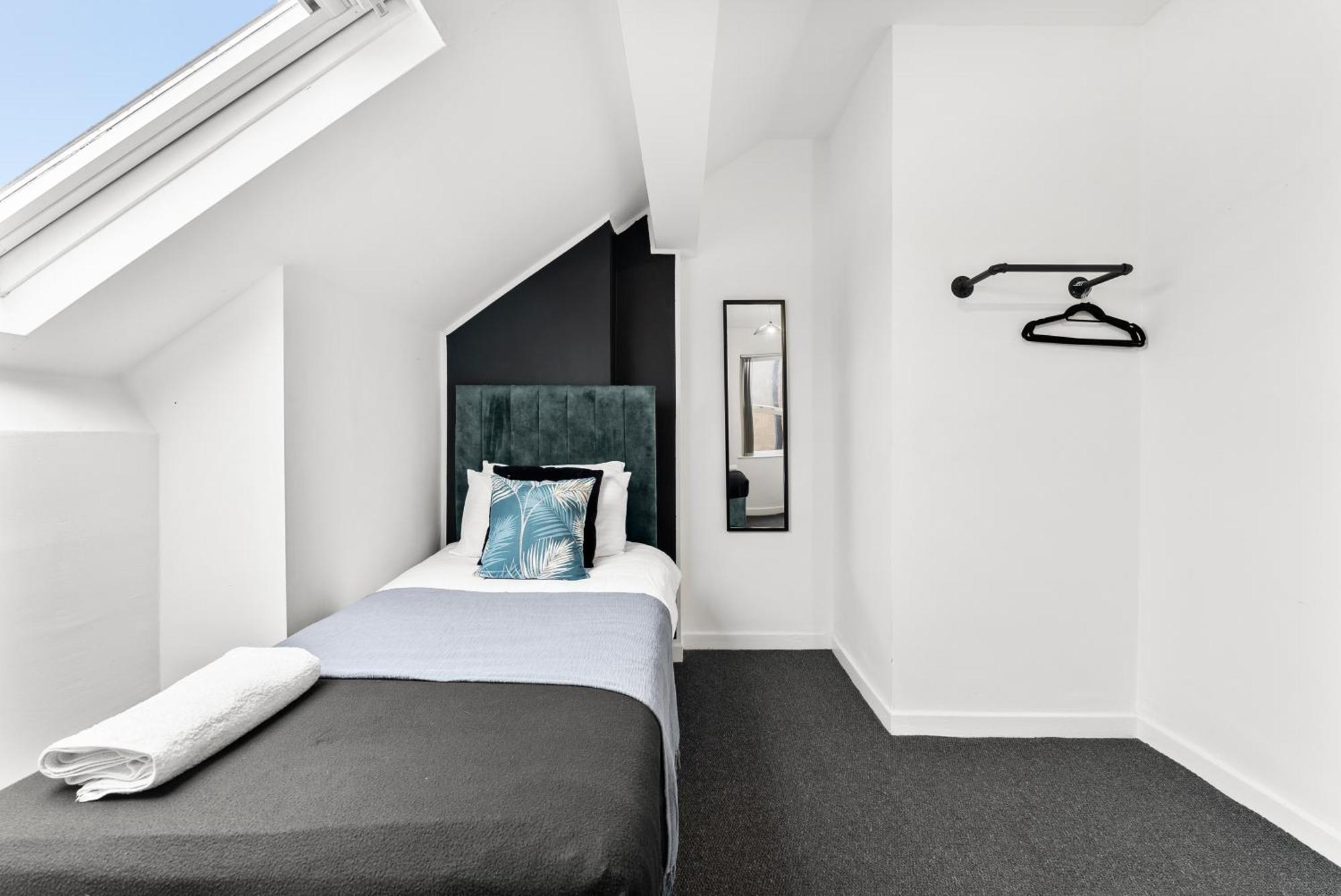 20 Percent Off! Stylish Sheffield Abode Sleeps 12 Apartamento Exterior foto