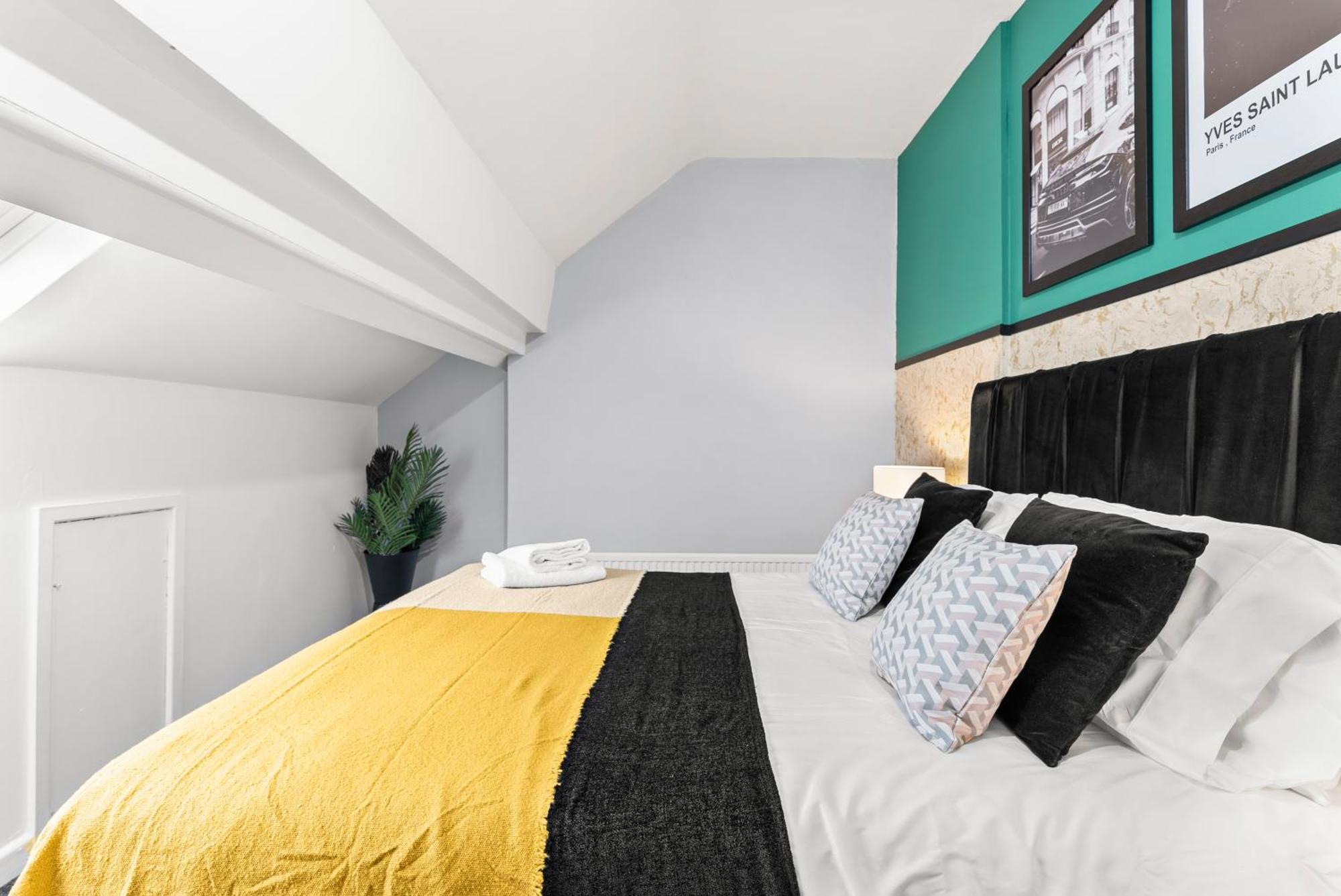 20 Percent Off! Stylish Sheffield Abode Sleeps 12 Apartamento Exterior foto